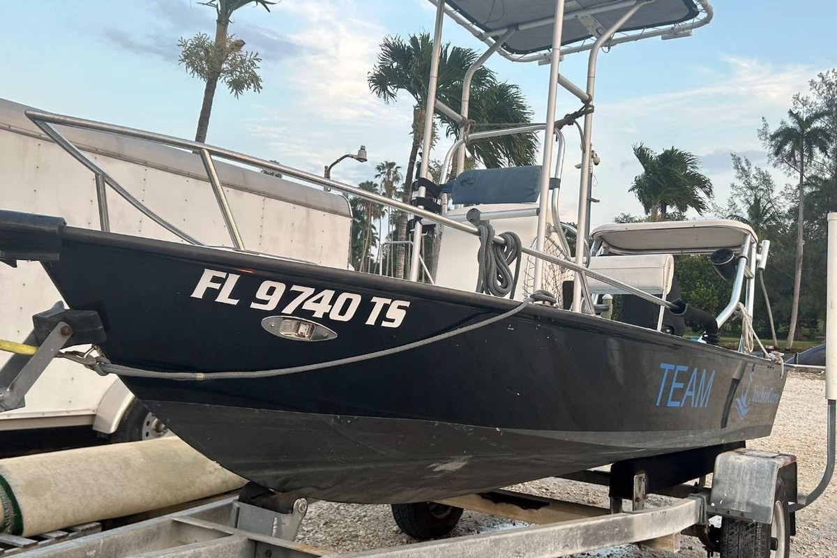 2020  14 custom blazer - Sold Boat