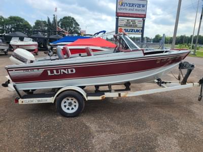 BOATZON | 1987 Lund Tyee 49 W 90HP Johnson Motor  Trailer