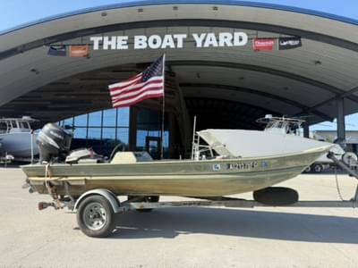 BOATZON | 2000 Duracraft 15 Side Console Aluminum Boat