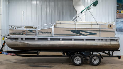 BOATZON | 2001 Premier 200 SunSation
