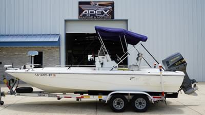BOATZON | 2002 Fishmaster 215 Travis Edition