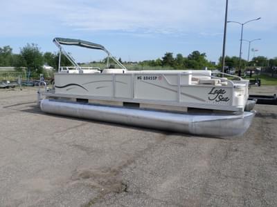 BOATZON | 2004 Crest 2224 XP