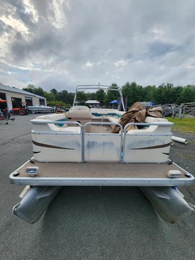 BOATZON | 2004 Godfrey Tuscany 2000 Pontoon