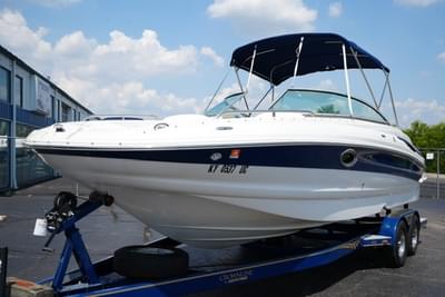 BOATZON | 2006 Crownline Deck Boat 252 EX