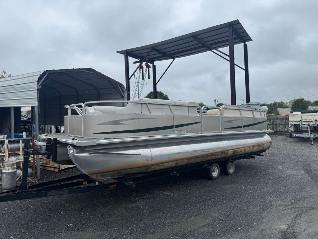 2007 Smoker Craft Smoker Craft 24 Foot Pontoon 2007 - Sold Boat