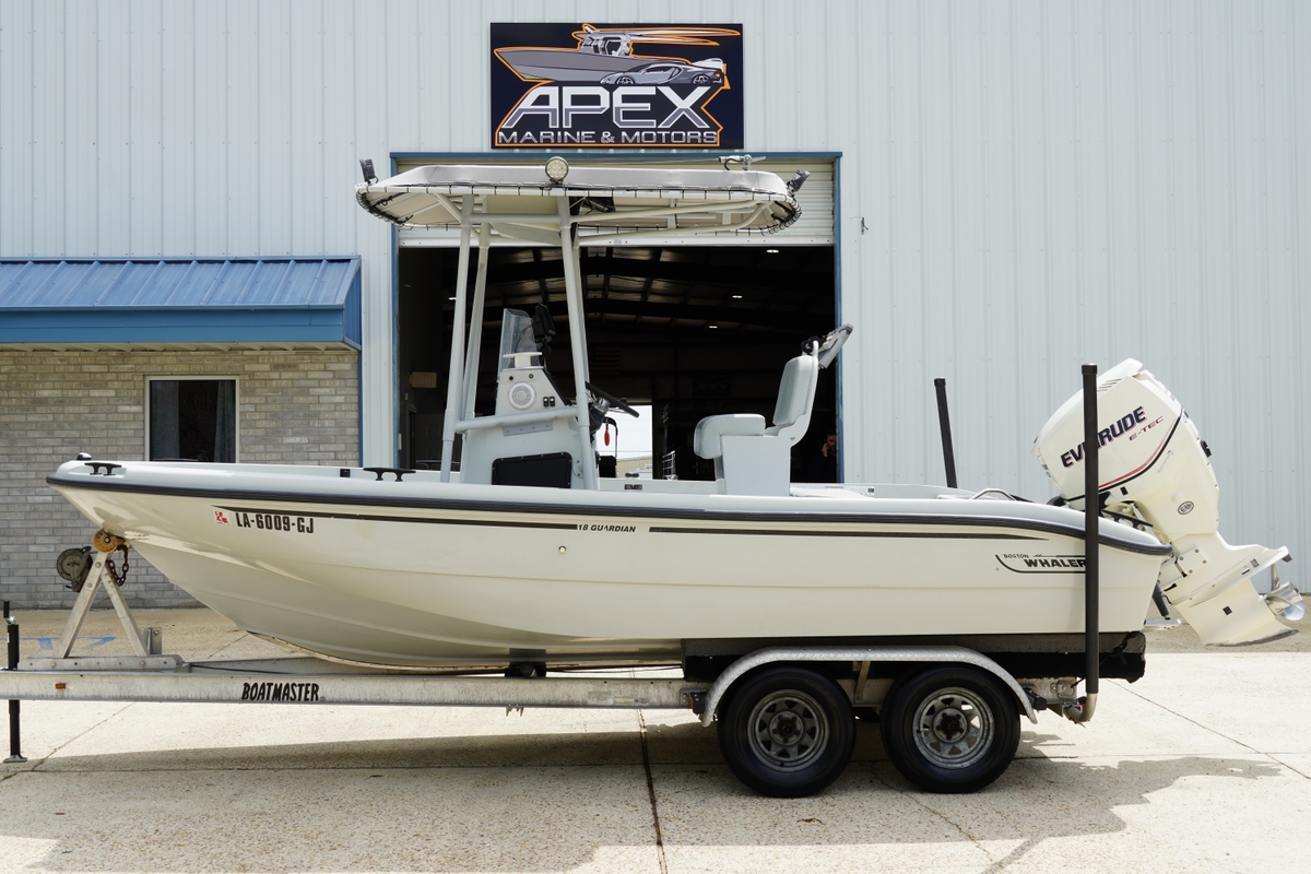 Boston Whaler Commercial and Government 18 Guardian 2008