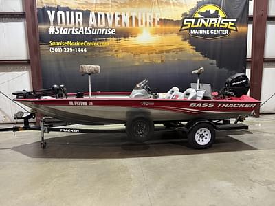 BOATZON | 2010 Tracker Boats Pro Team 175 TXW W Mercury 25