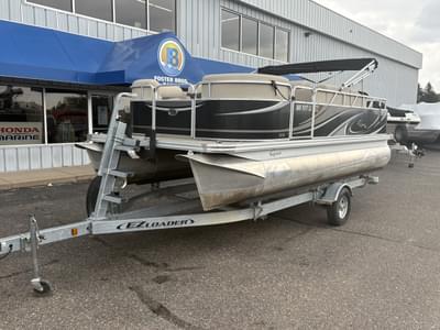 BOATZON | 2016 Qwest Pontoons LS 818 Fish N Cruise with trailer