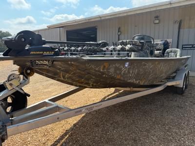 BOATZON | 2016 War Eagle Blackhawk 2170 Center Console