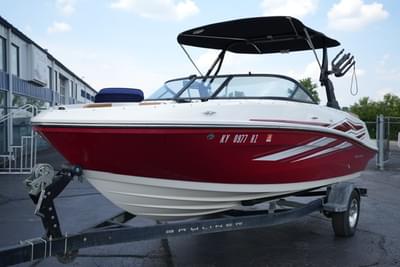 BOATZON | 2019 Bayliner VR5