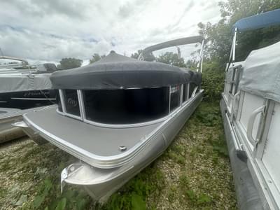 BOATZON | 2019 Manitou AURORA 200