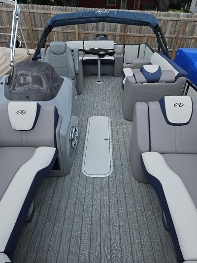 BOATZON | Avalon Catalina Elite 23 2021