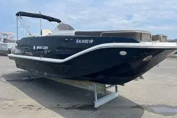 BOATZON | 2021 Bayliner Element XR7