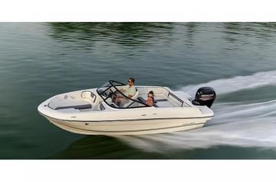 BOATZON | 2021 Bayliner VR4 Bowrider  Outboard