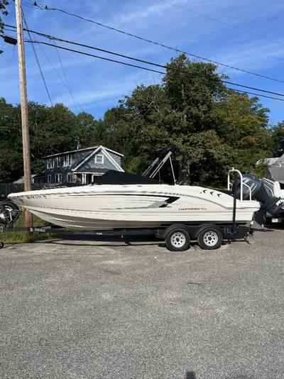 BOATZON | 2021 Chaparral 23 SSi OB BOATZON | 2021 Chaparral 23 SSi OB