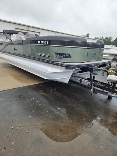 BOATZON | 2022 Avalon Catalina Platinum Versatile Rear Bench