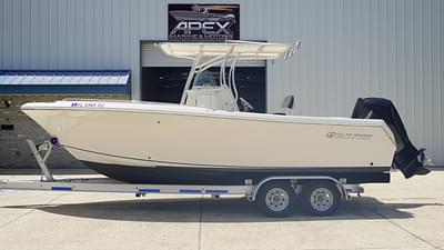 BOATZON | 2022 Sailfish 242 CC