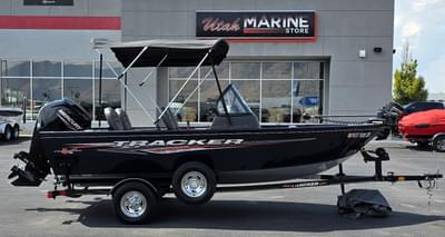 BOATZON | 2022 Tracker Boats PRO GUIDE V16 SC