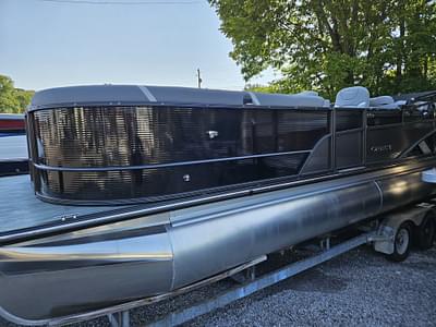 BOATZON | 2023 Crest Pontoons Classic Platinum 240SLC CPT DLX BOATZON | 2023 Crest Pontoons Classic Platinum 240SLC CPT DLX