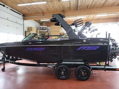 BOATZON | 2023 MB Sports B52 21 Classic