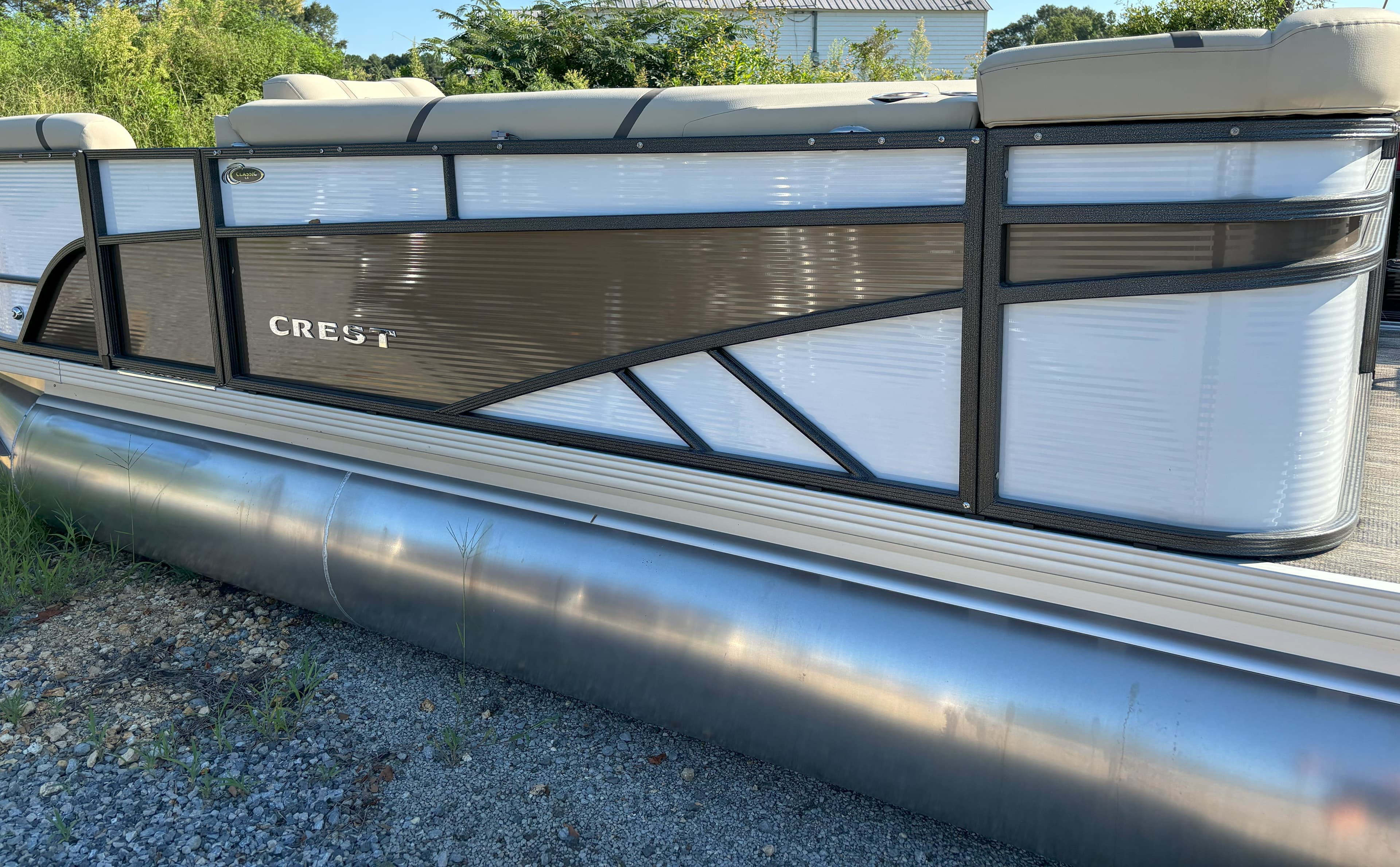 Crest Pontoons Classic LX 200L 2024