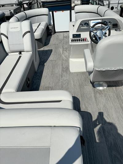 BOATZON | 2024 Crest Pontoons Classic LX 200L