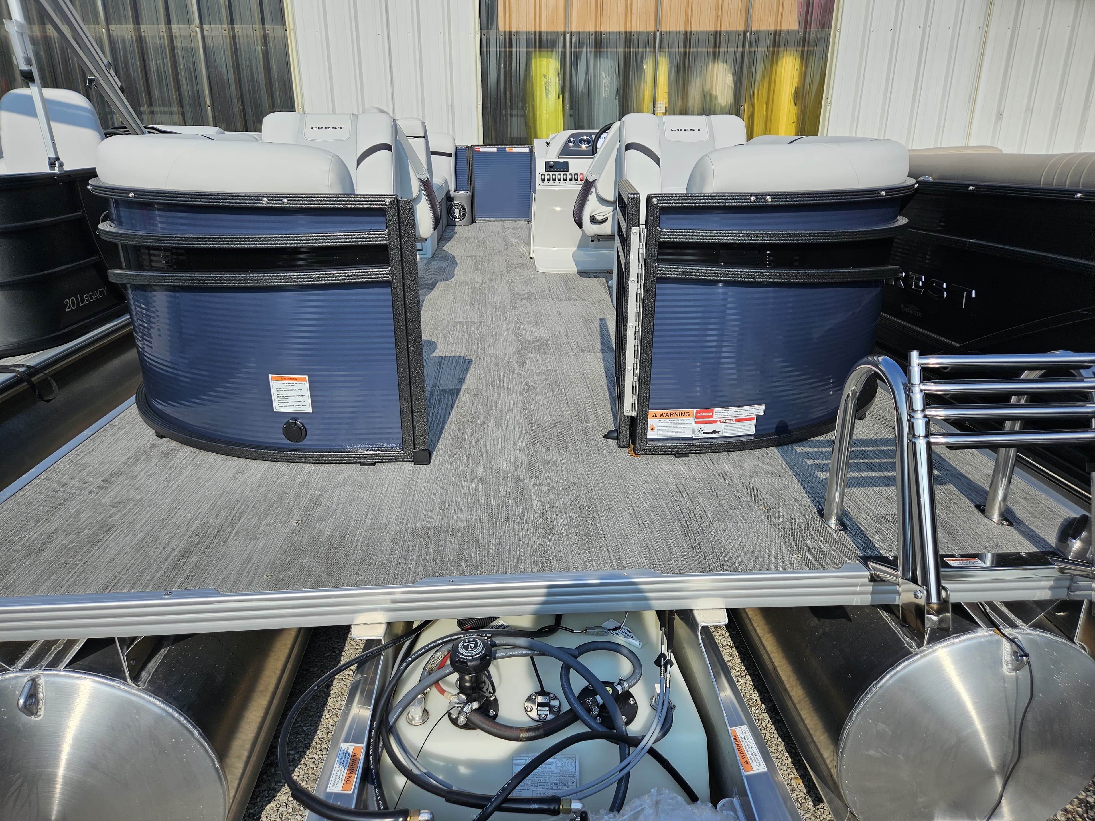 Crest Pontoons Classic LX 220 SLC CPT 2024