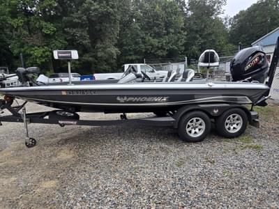BOATZON | 2024 Phoenix Boats 819 Pro BOATZON | 2024 Phoenix Boats 819 Pro
