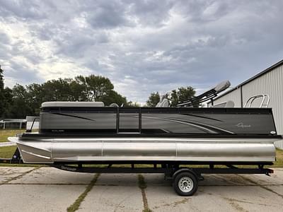 BOATZON | 2024 Qwest Pontoons E 822 Splash Pad