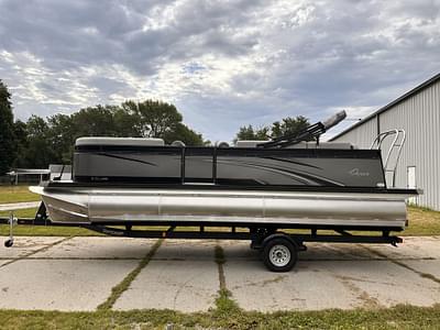 BOATZON | 2024 Qwest Pontoons E822 Lanai LTZ