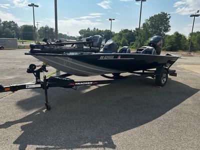 BOATZON | 2024 Tracker Boats Pro Team 195 TXW Tournament Edition