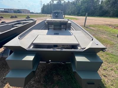 BOATZON | 2025 Alweld CC Marsh Console Vee 1760