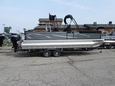 BOATZON | 2025 Angler Quest 8524 Pro Troll