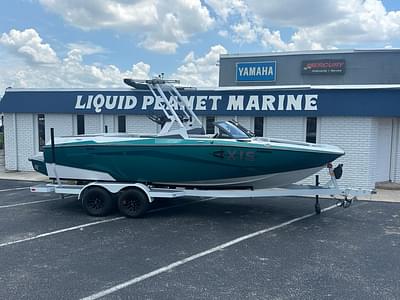 BOATZON | 2025 Axis Wake Research A Series A225