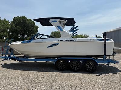 BOATZON | 2025 Centurion Ri245