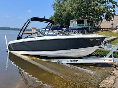 BOATZON | 2025 Cobalt CS Series CS23  New