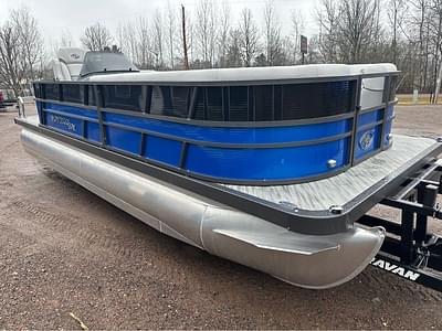 BOATZON | 2025 Montego Bay C8522SPDLXEBLG BOATZON | 2025 Montego Bay C8522SPDLXEBLG