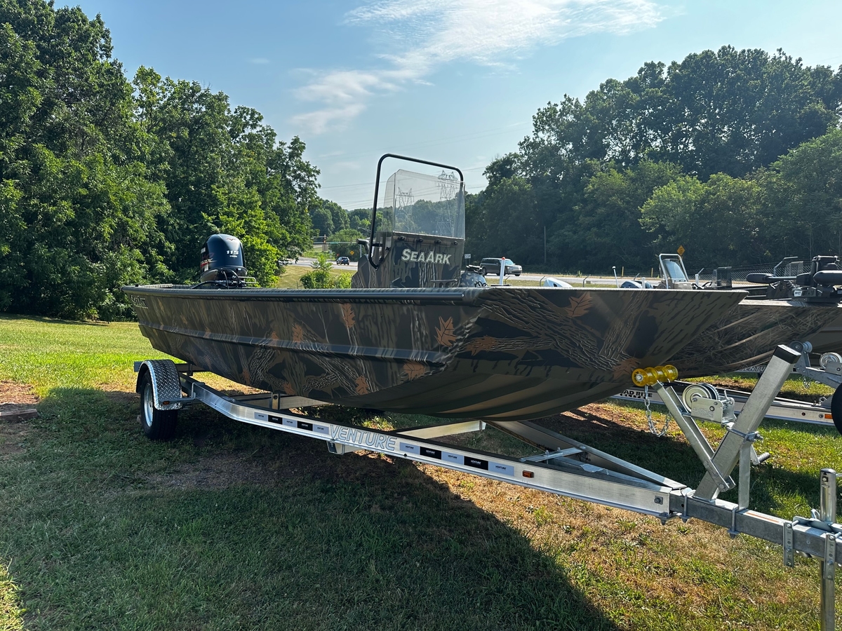 2025 SeaArk SeaArk FXFXT 2072 Deluxe 2025 - Sold Boat