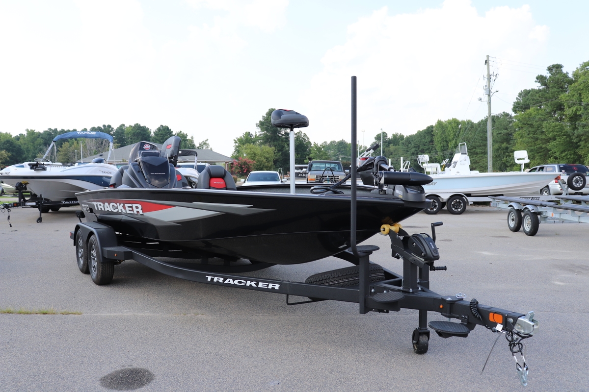 2025 Tracker Boats Tracker Boats Savage 215 2025 - Sold Boat