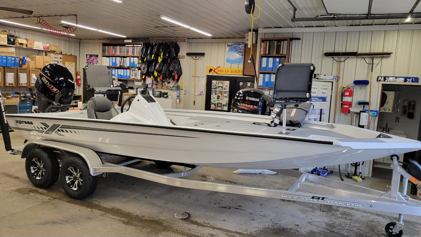 New Xpress H20C 20 Crappie w Vmax 175 In stock 2025 for sale in