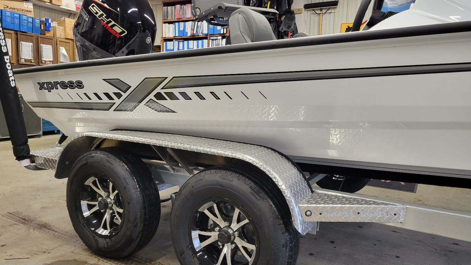 New Xpress H20C 20 Crappie w Vmax 175 In stock 2025 for sale in