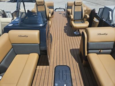 BOATZON | 2026 Bentley Pontoons Elite 253 Admiral