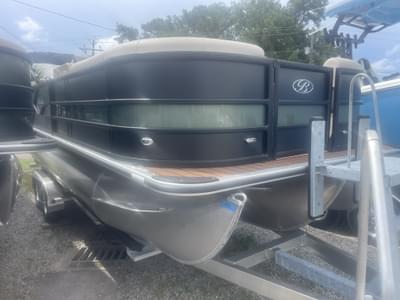 BOATZON | 2026 Bentley Pontoons Legacy 223 Navigator