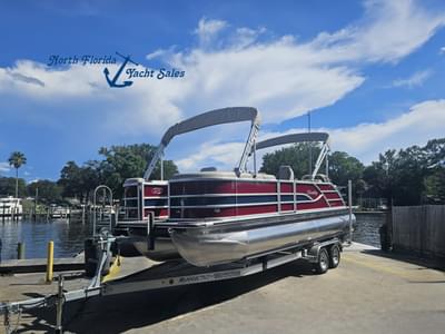 BOATZON | 2026 Bentley Pontoons Legacy 243 Swingback