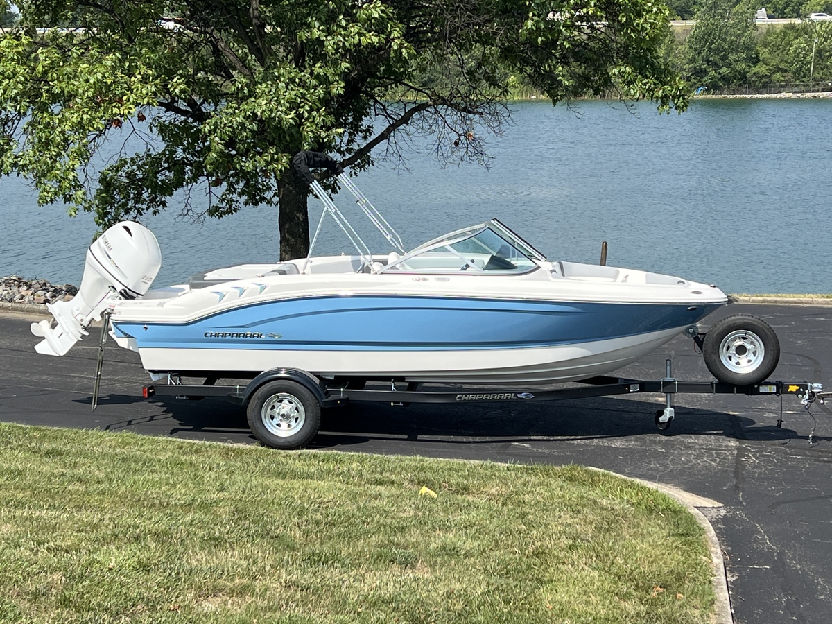 2026 Chaparral Chaparral 19 SSi OB 2026 - Sold Boat