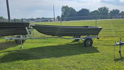 BOATZON | 2026 Lund 1448M Jon Boat