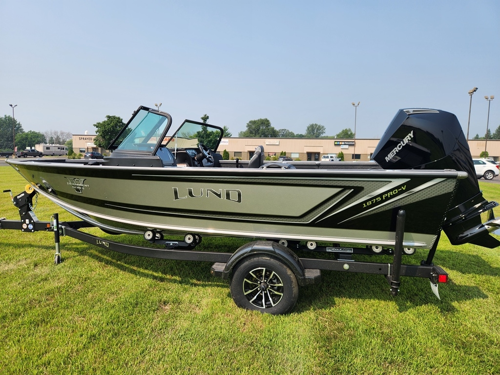 2026 Lund Lund 1875 Pro V Sport wGramin Fishing Package 2026 - Sold Boat