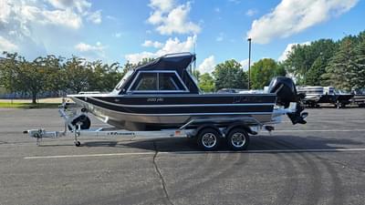BOATZON | 2026 Lund 200 HG