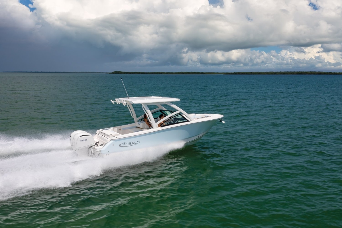 2026 Robalo Robalo Dual Console R257  In Stock 2026 - Sold Boat