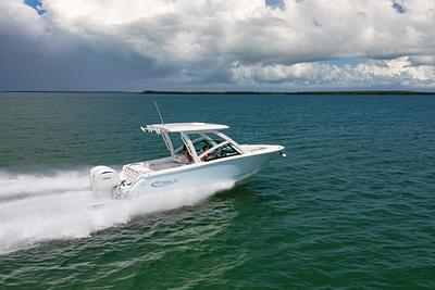 BOATZON | 2026 Robalo Dual Console R257  Arriving Early August 2025